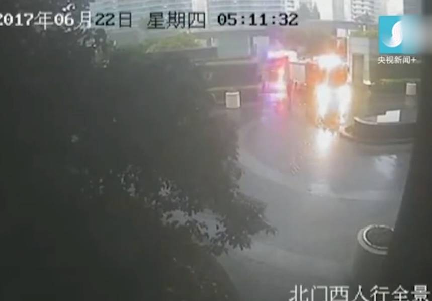 恐惧的饥饿医生初始自带了什么东西